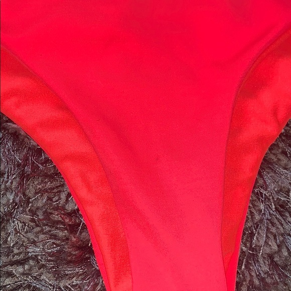 Billabong swim bottom - Picture 2 of 2